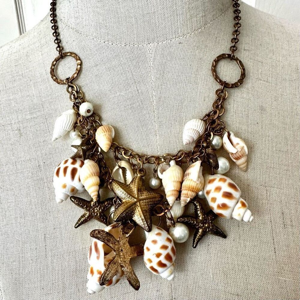 Natural shells faux pearls gold tone necklace
